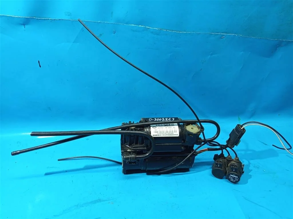 Компрессор пневмоподвески Land Rover Discovery 2