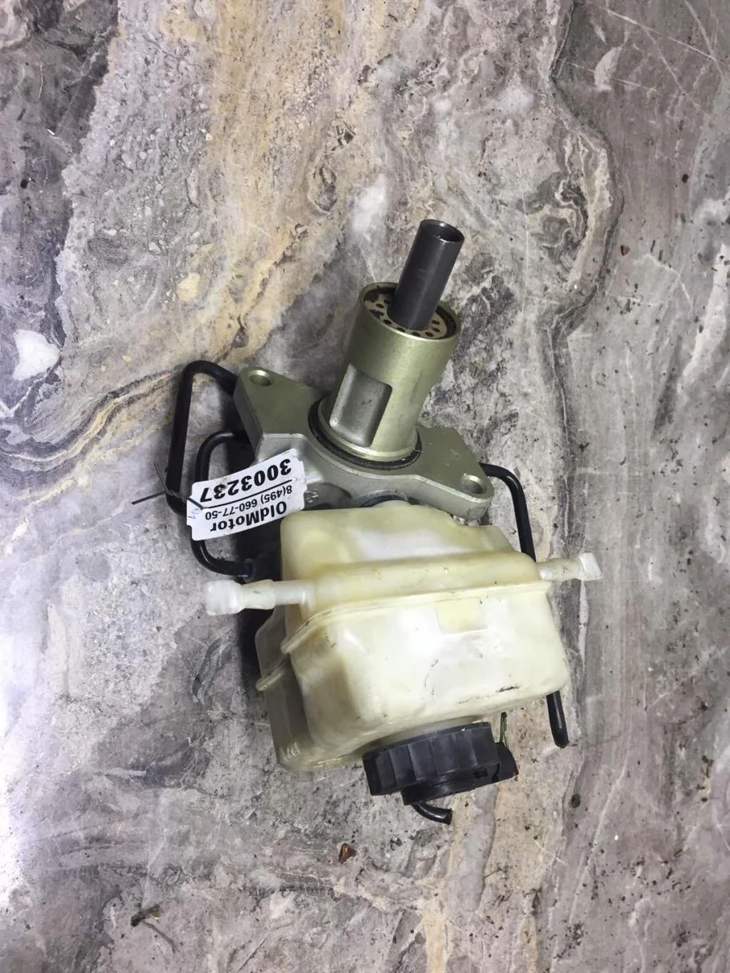 Главный тормозной цилиндр BMW 3-серия E90/E91 (20