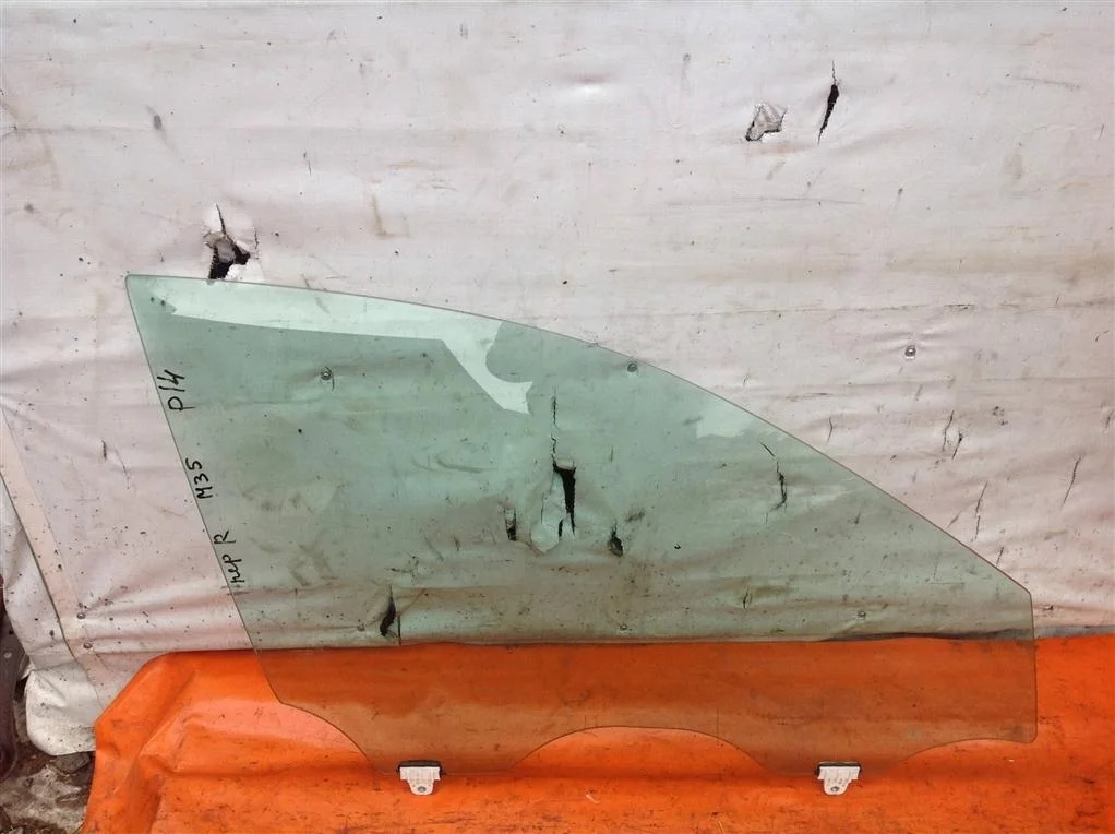 Стекло двери передней правой Infiniti M (Y50) (20