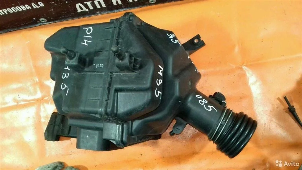 Корпус воздушного фильтра Infiniti M (Y50) (2004-