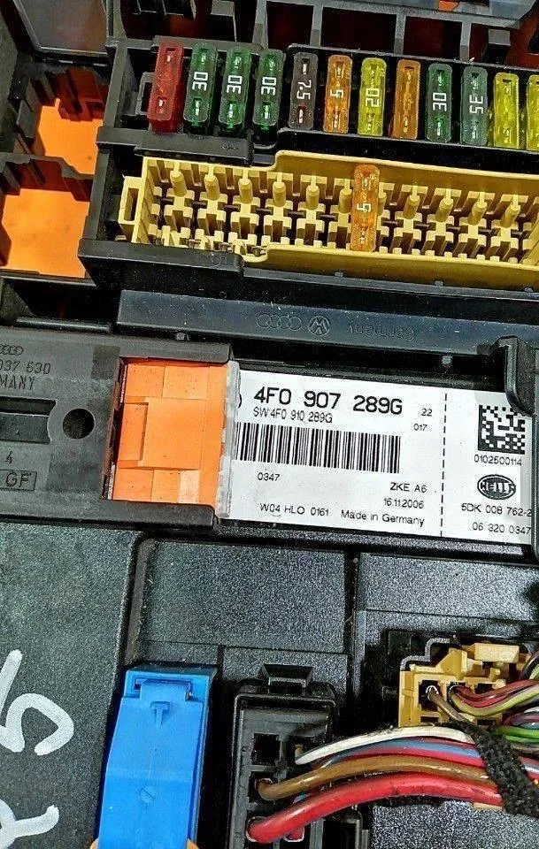 Блок комфорта Audi A6  C6,4F(2005-2011)