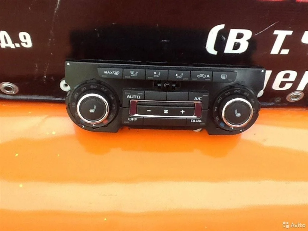 Блок управления кондиционером и климатом Skoda Ye