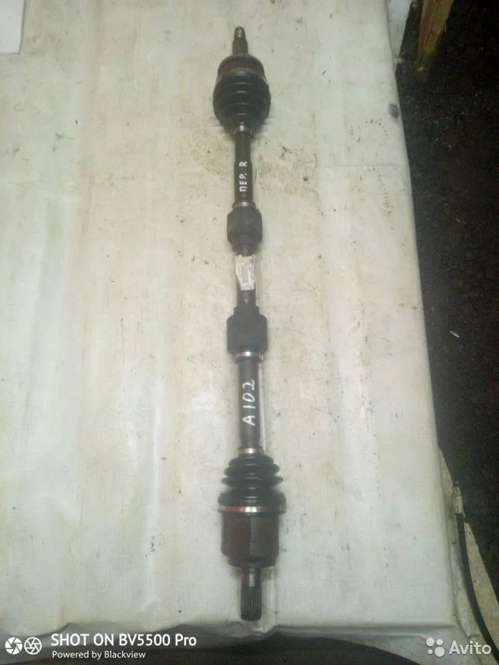 Приводной вал передний правый Kia Soul (2009-2014)