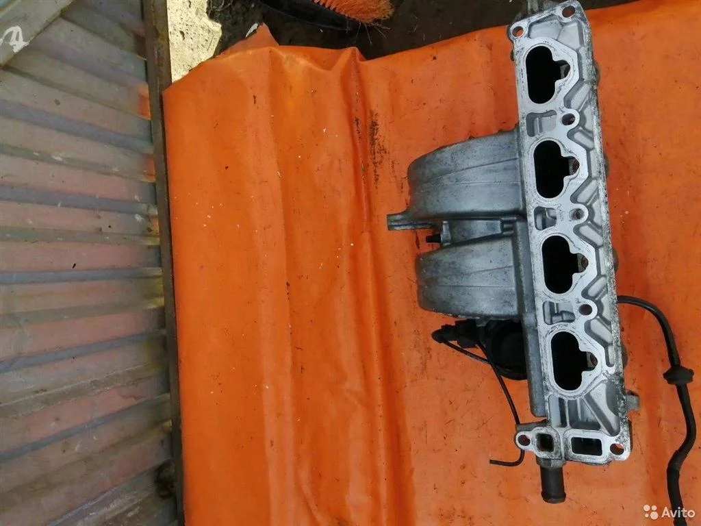 Коллектор впускной Opel Vectra C (2003-2005)