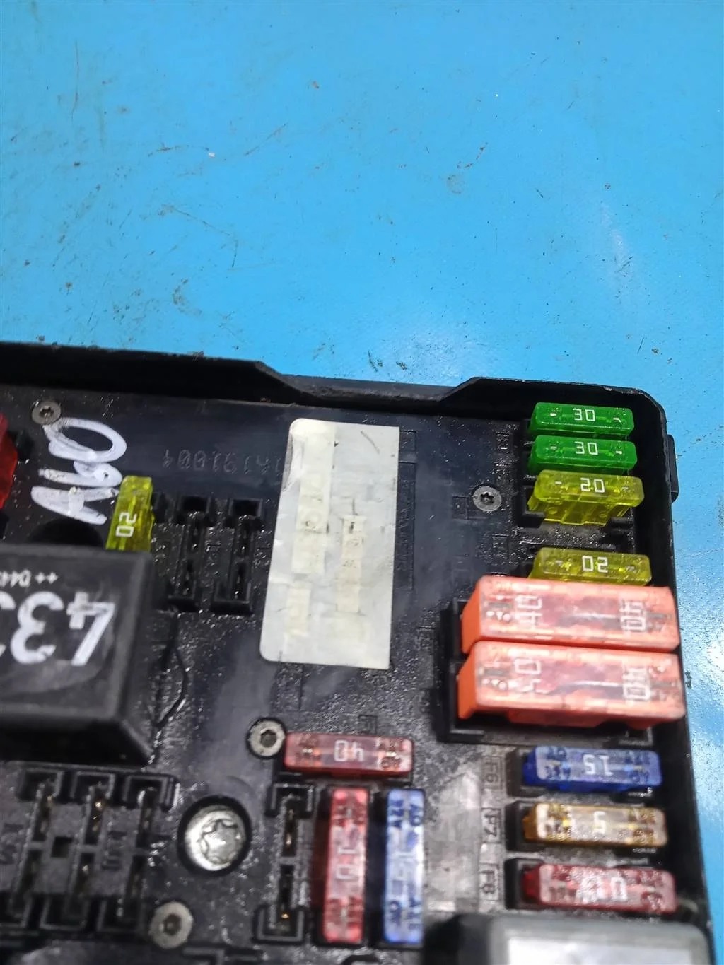 Блок предохранителей VW Golf V (2003-2009)