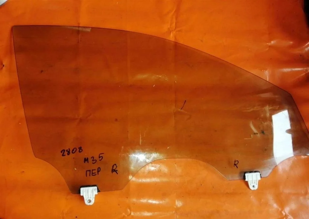 Стекло двери передней правой Infiniti M (Y50) (20