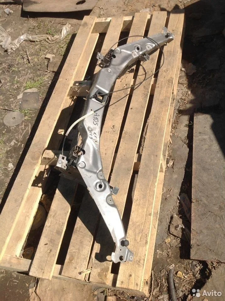 Верхняя планка телевизора Jaguar XF, X250 (2008-2