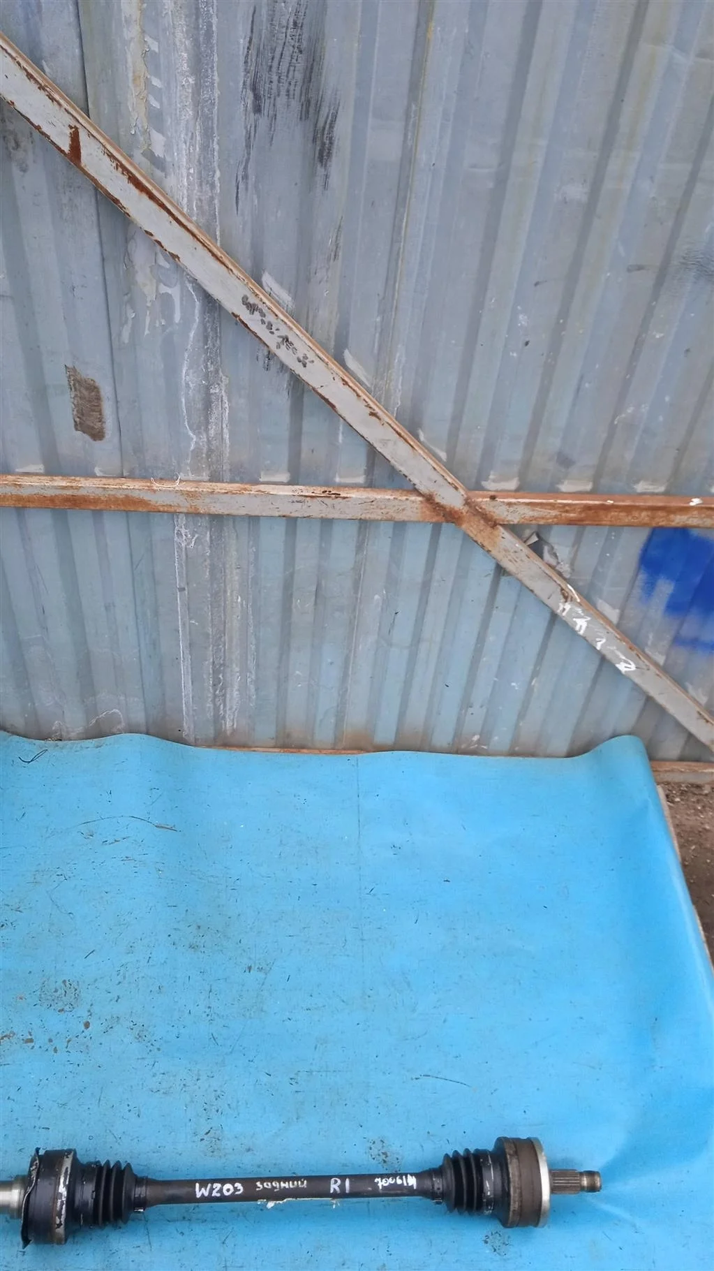 Полуось задняя Mercedes W203 2000-2007