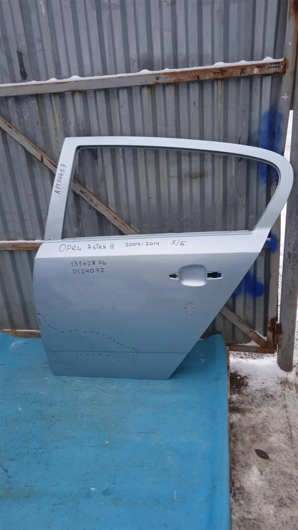Дверь задняя левая Opel Astra H (2004-2013)