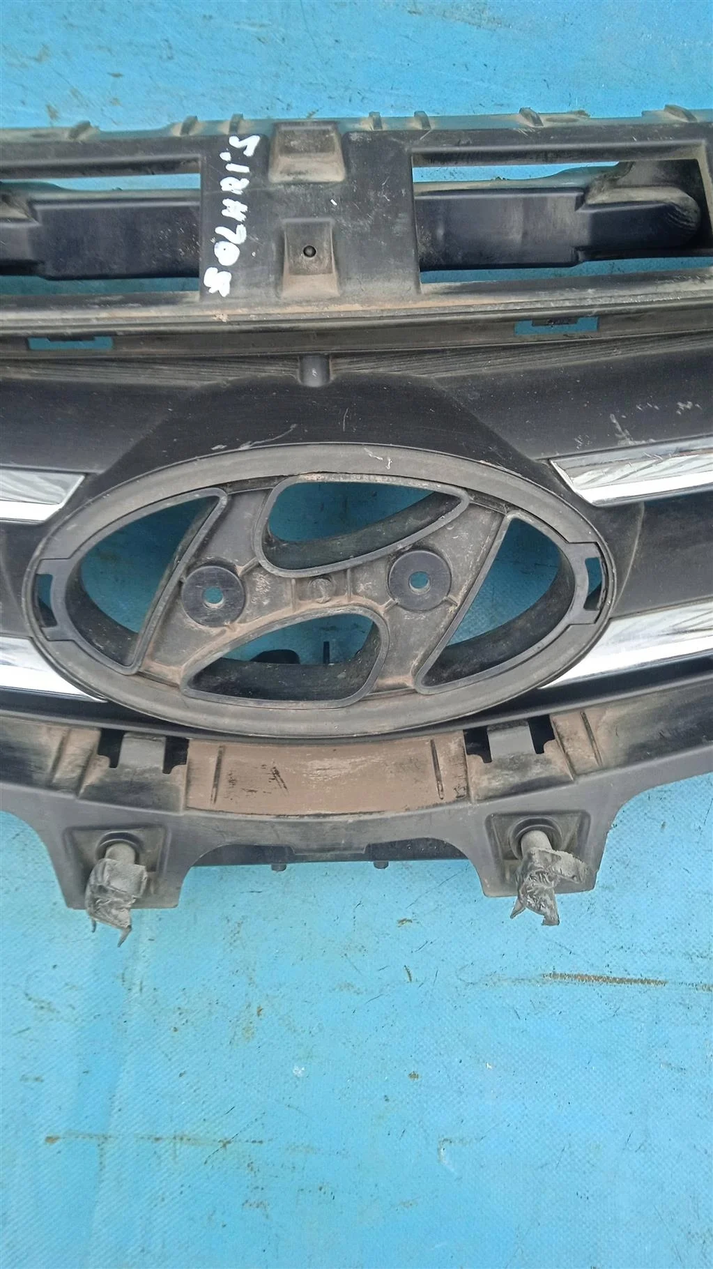 Решетка радиатора Hyundai Solaris (2010-)