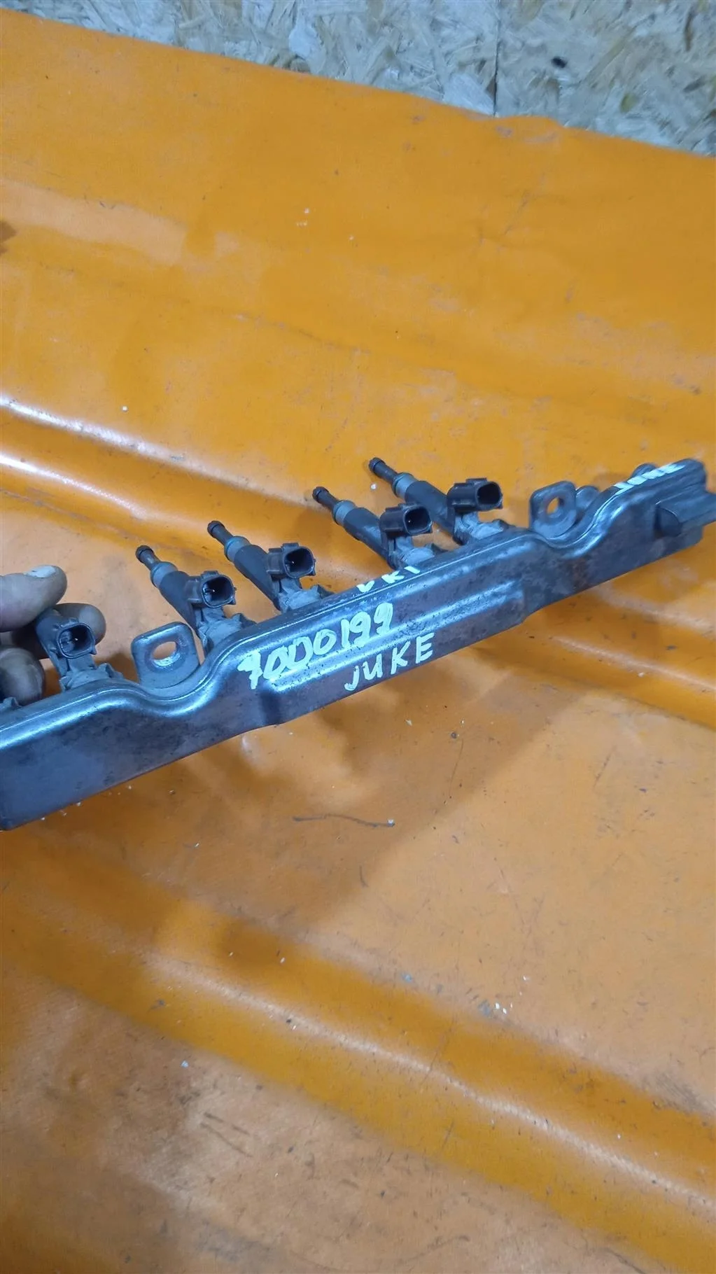 Топливная рейка (рампа) Nissan Juke F15 (2010-201