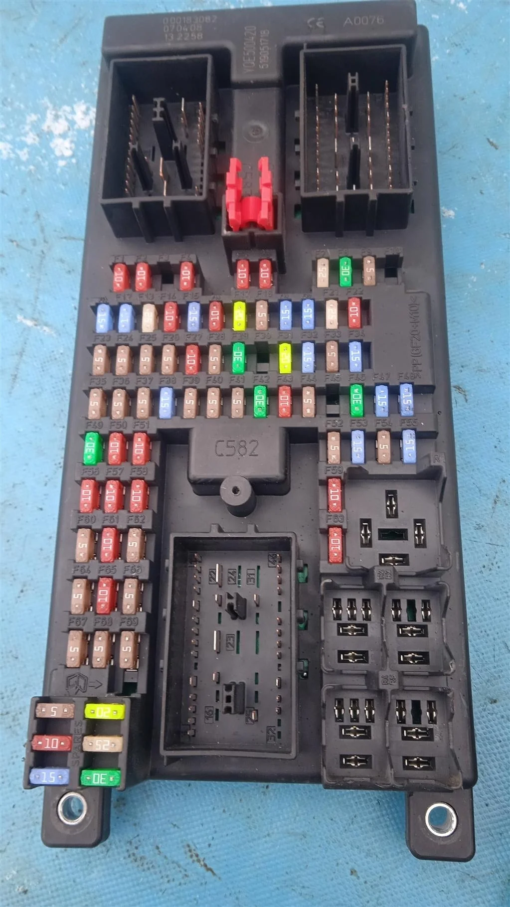 Блок предохранителей Land Rover RANGE ROVER SPORT