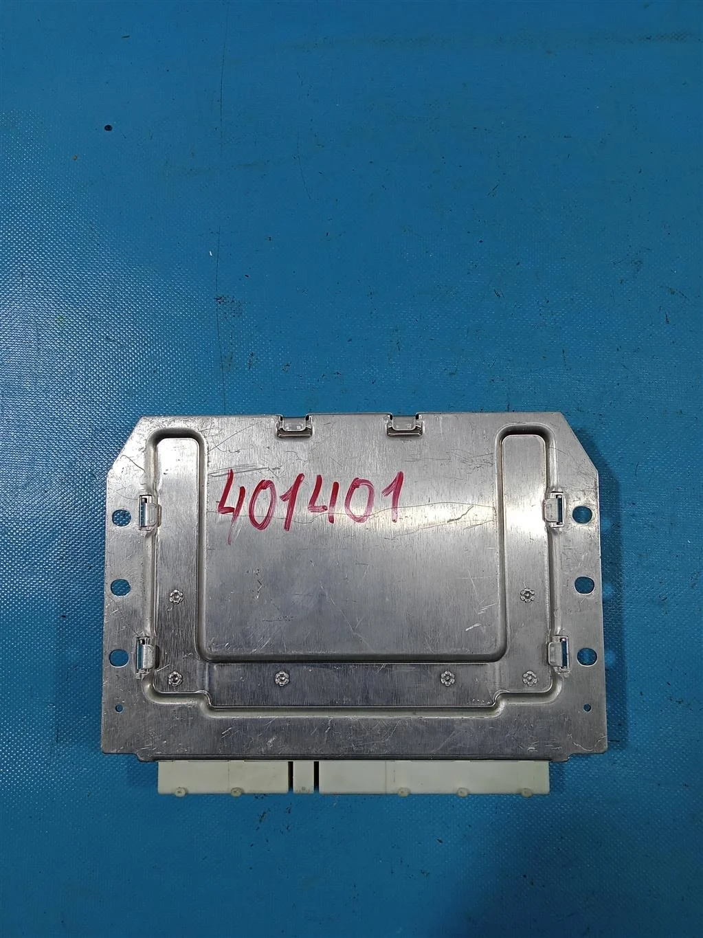 Блок управления дорожным просветом Porsche Cayenn