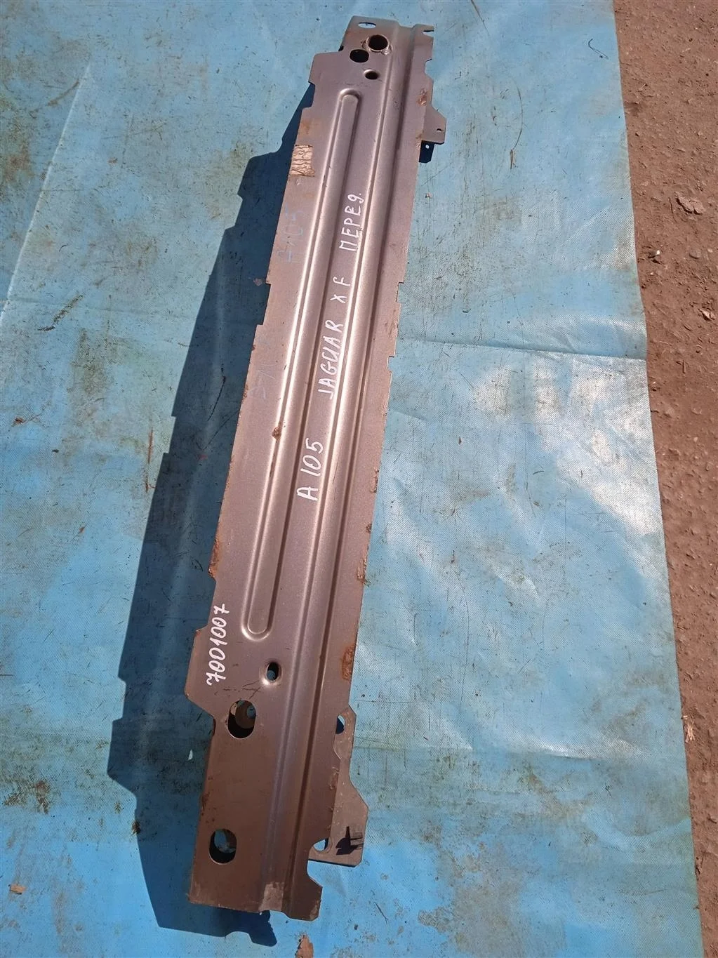 Усилитель переднего бампера Jaguar XF, X250 (2008