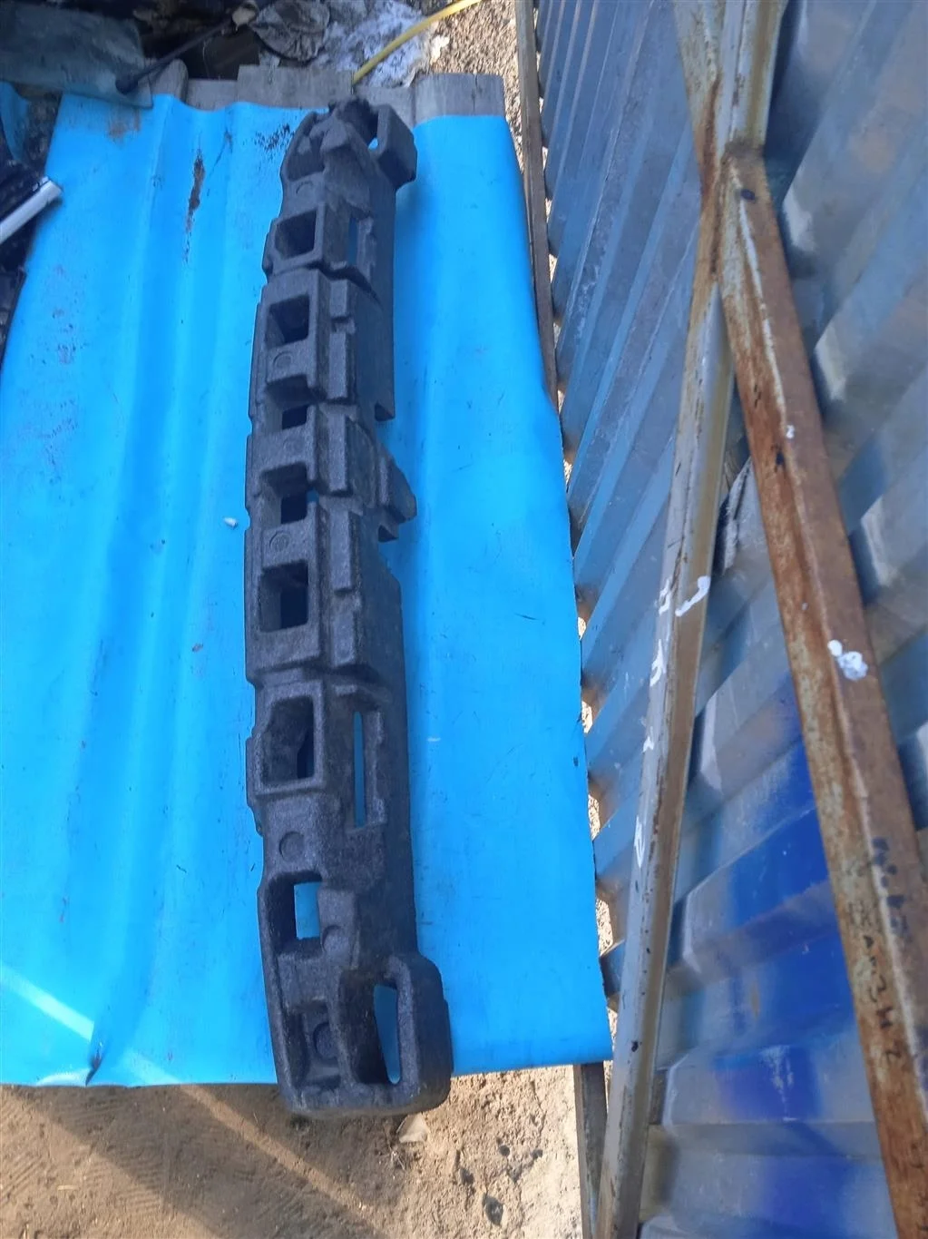 Абсорбер переднего бампера VW Passat (B6) (2005-2