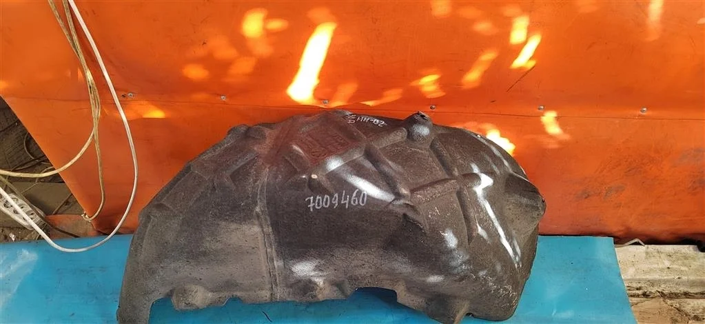 Локер (подкрылок) задний левый VW Touareg NF (201