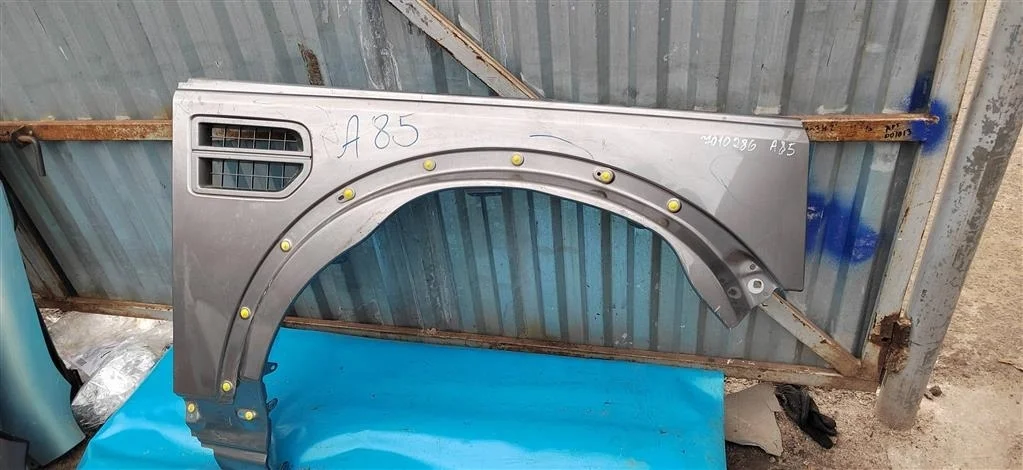 Крыло переднее правое Land Rover Discovery 3 (200