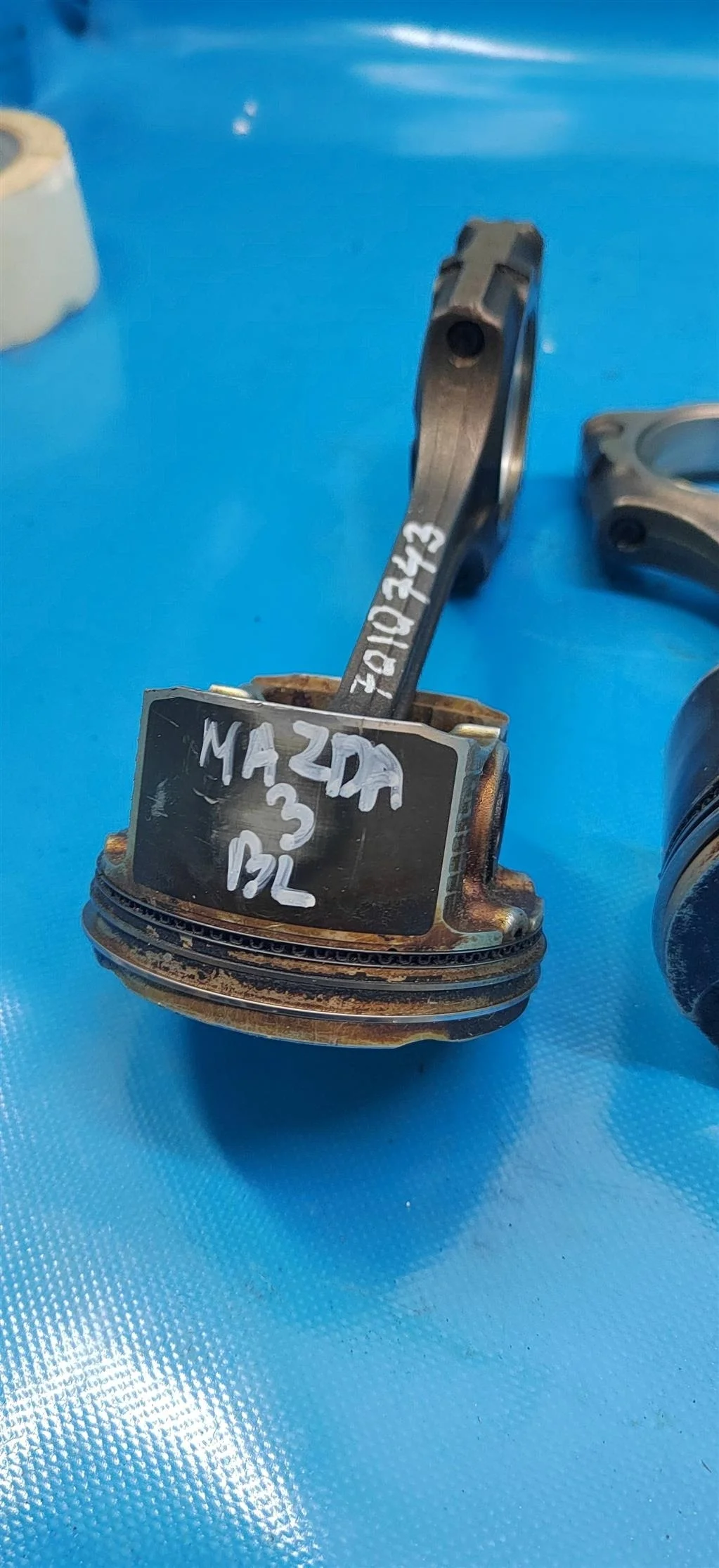 Поршень в сборе с шатуном Mazda 3 BL