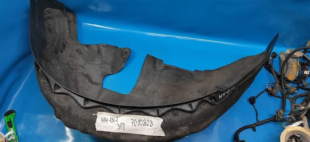 Локер (подкрылок) задний правый Volvo XC60 (2008-