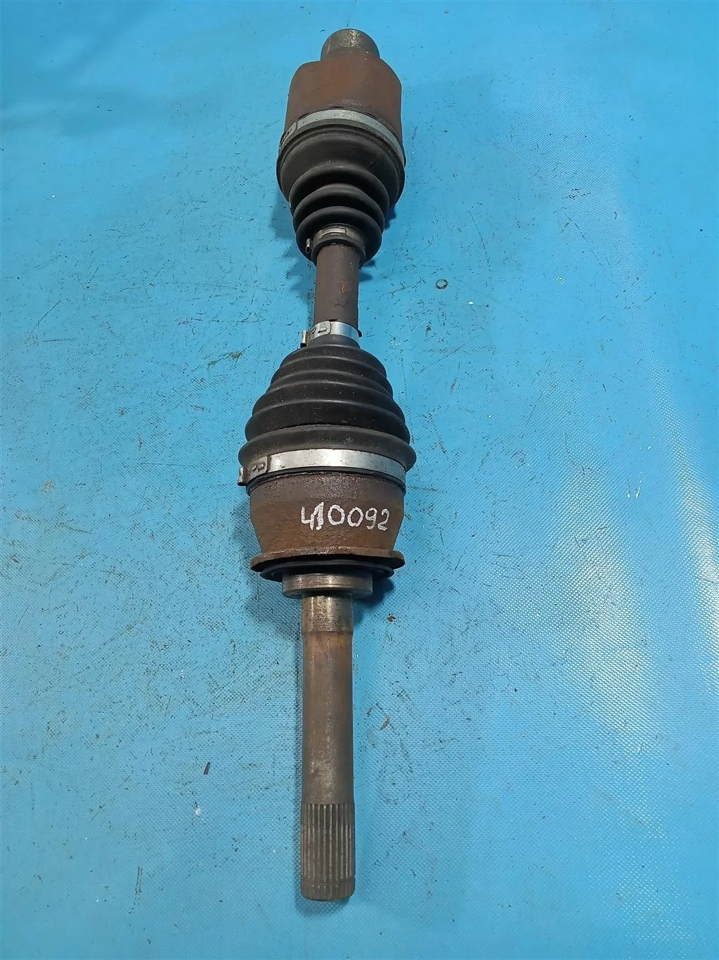 Приводной вал передний правый Ssang Yong Rexton I