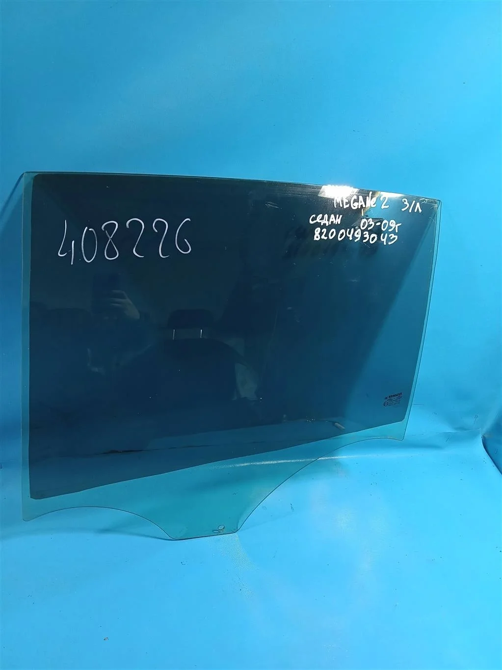 Стекло двери задней левой Renault Megane II (2002