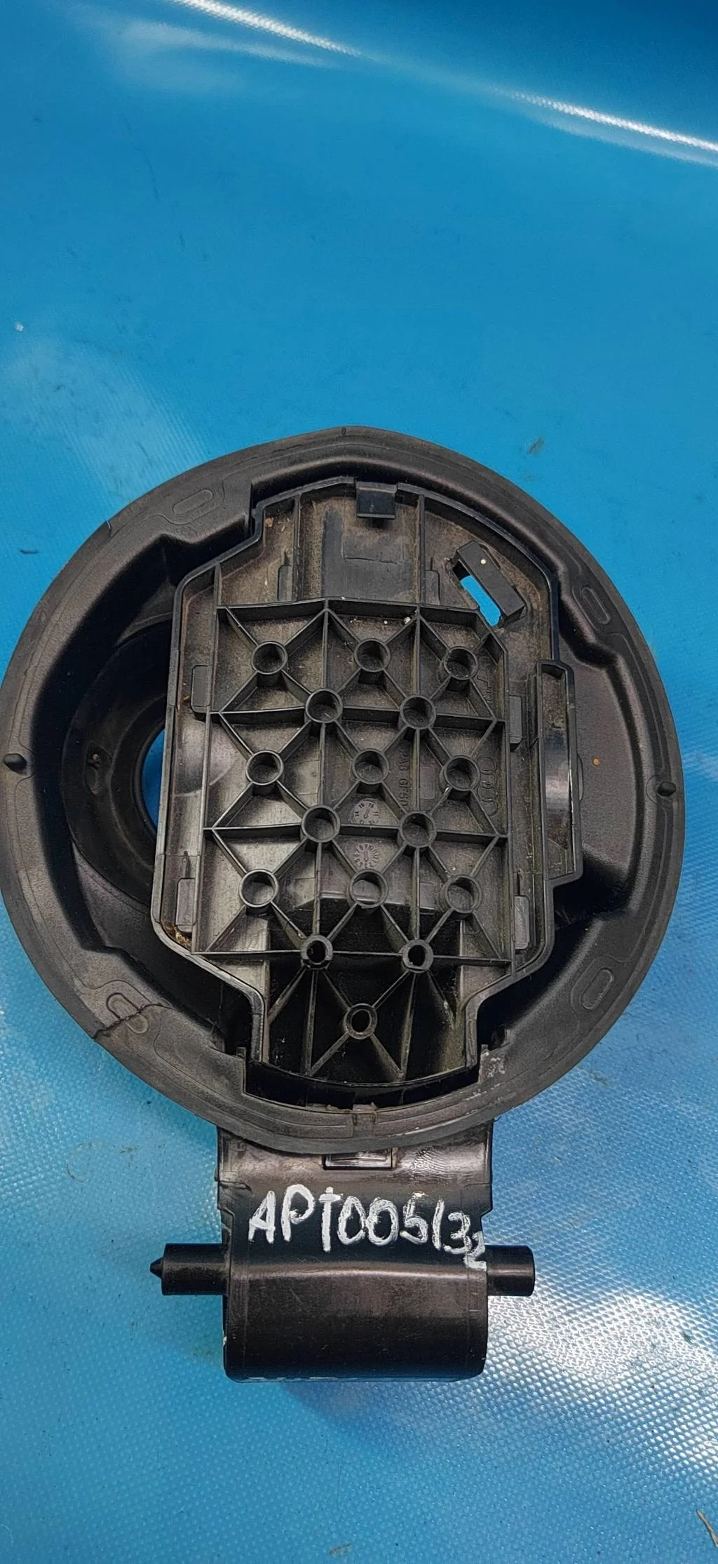 Лючок топливного бака Audi A1 (2010>)