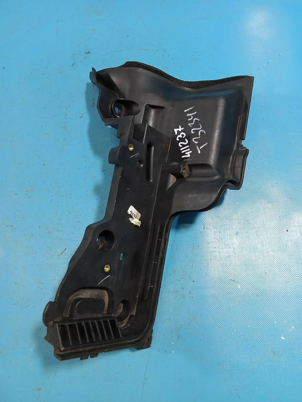 Кронштейн Land Rover RANGE ROVER SPORT L320 RESTY