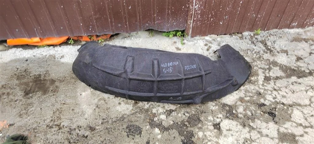 Локер (подкрылок) задний правый Audi Q7 (2006-201