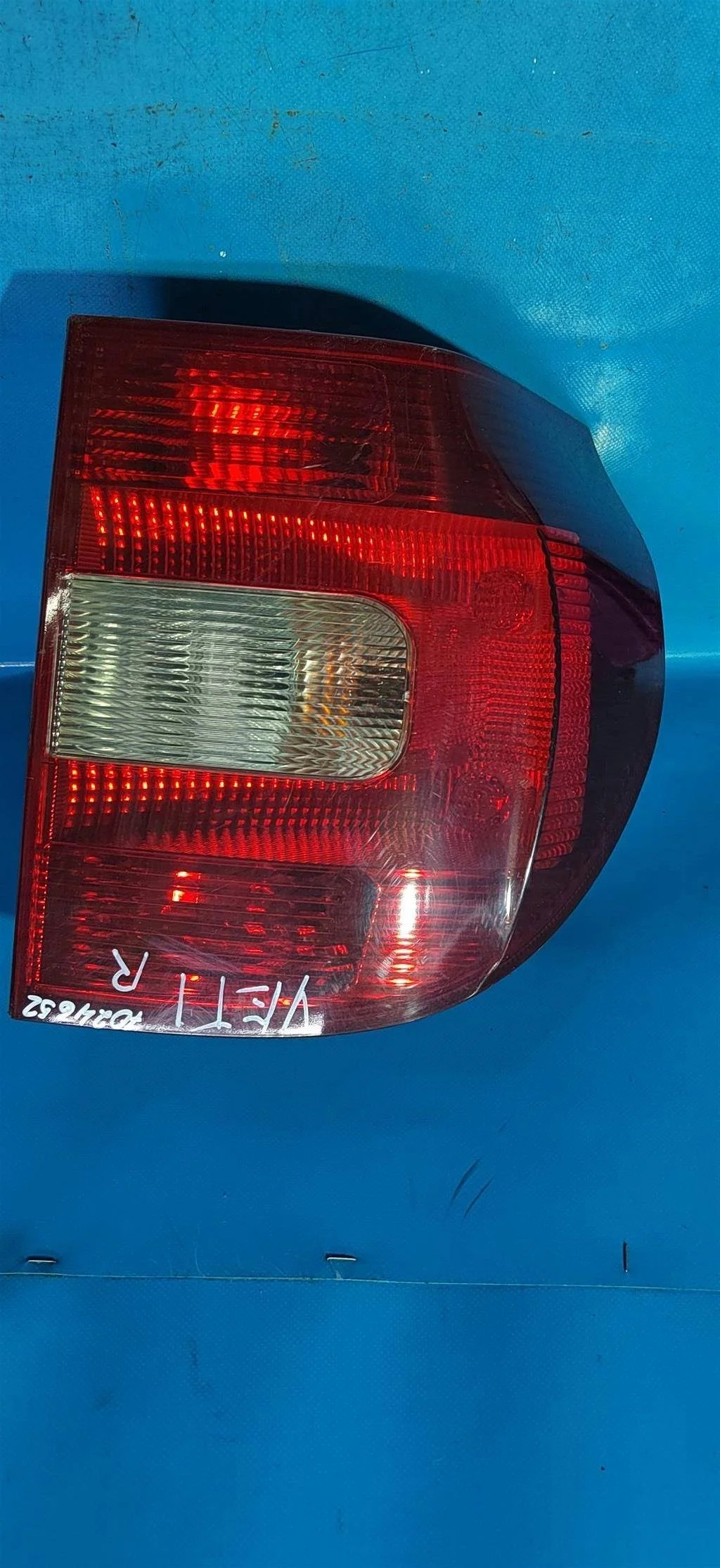 Фонарь задний правый Skoda Yeti 1.8 4WD(2009-2017)