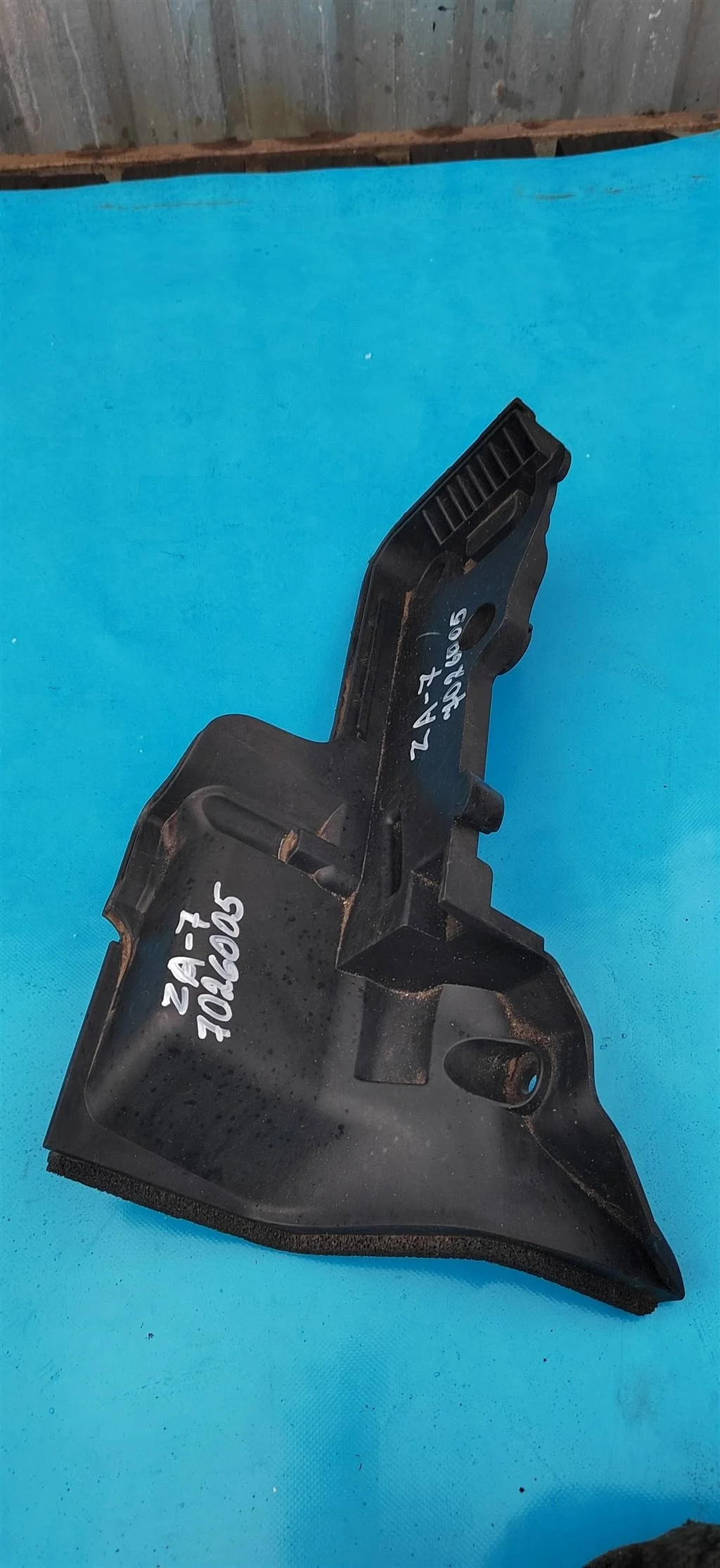 Площадка под аккумулятор Land Rover RANGE ROVER S