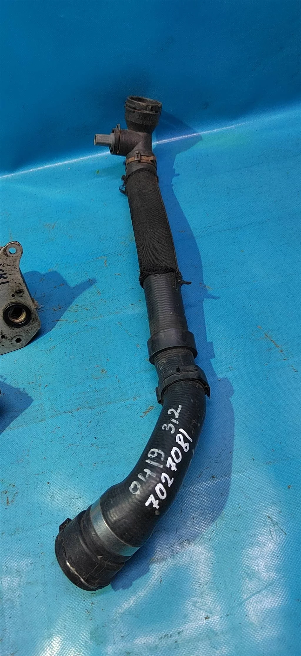 Патрубок VW Touareg (2002-2010)