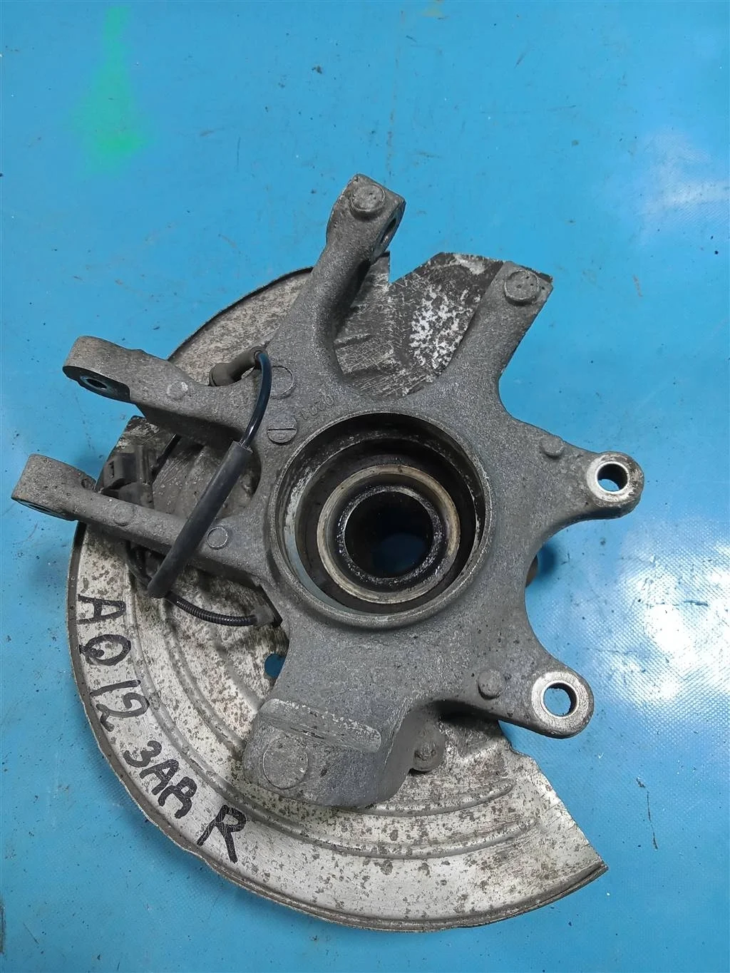 Кулак  задний правый Jaguar XF, X250 (2008-2015)