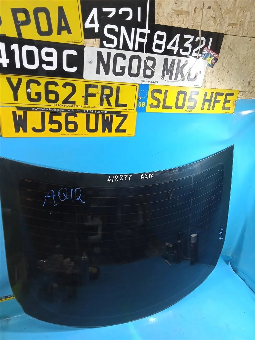 Стекло заднее Jaguar XF, X250 (2008-2015)