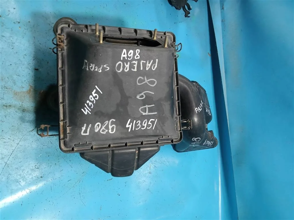Корпус воздушного фильтра Mitsubishi Pajero /Mont