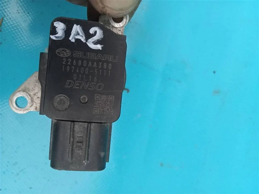 Датчик массового расхода воздуха Subaru Legacy Ou