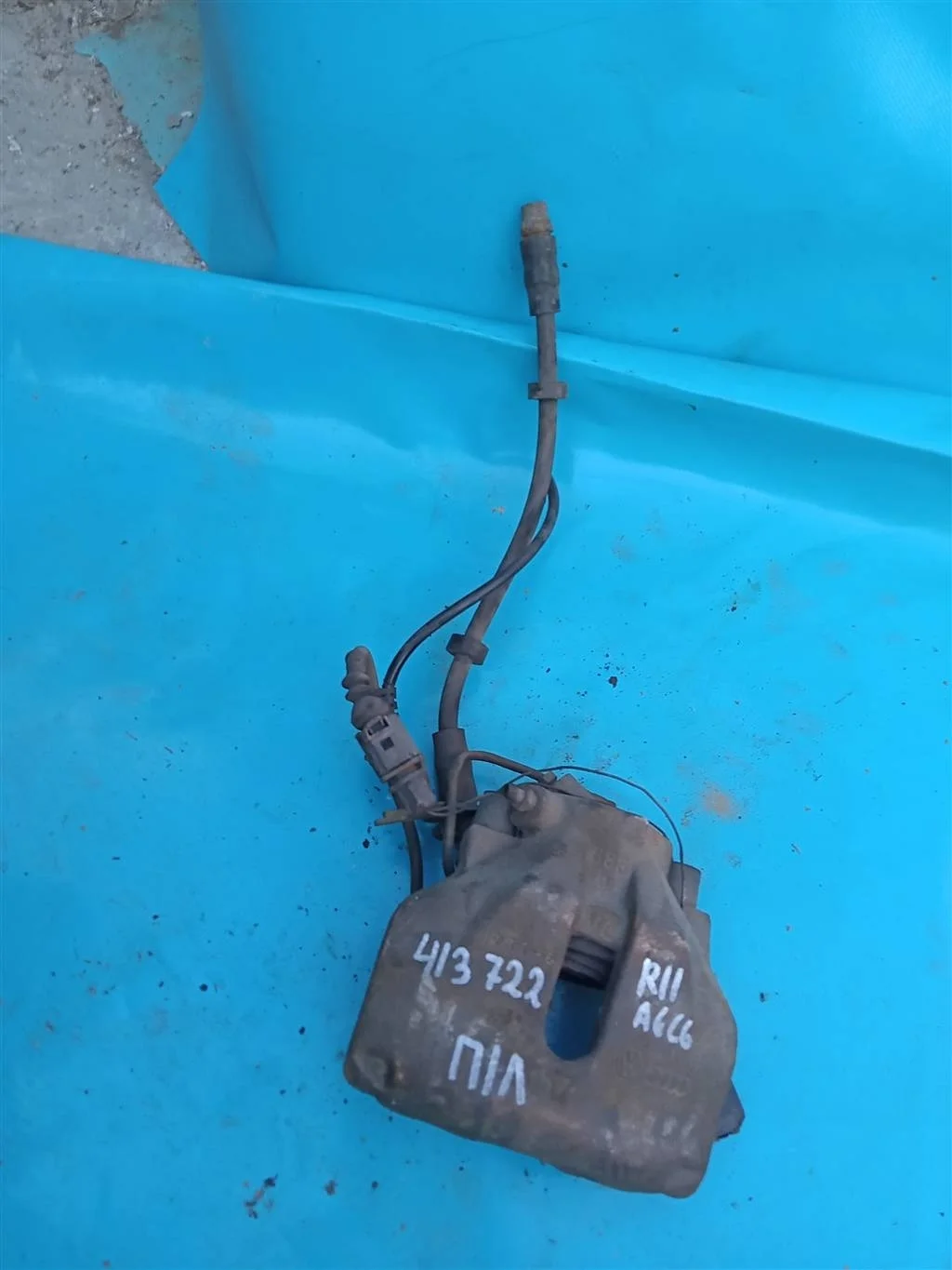 Суппорт тормозной передний левый Audi A6  C6,4F(2