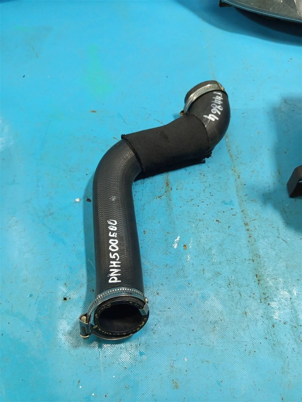 Патрубок интеркулера Land Rover Range Rover III (