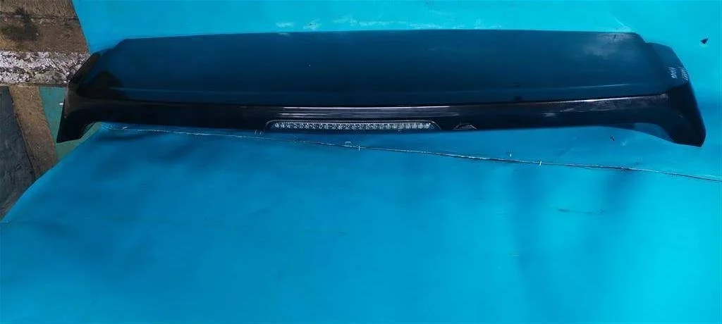 Спойлер крышки багажника Land Rover RANGE ROVER S