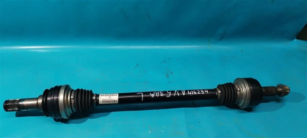 Привод задний левый Porsche Cayenne 958 2010-