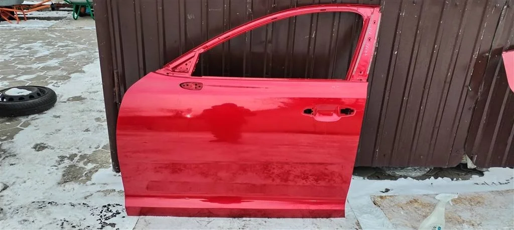 Дверь передняя левая Kia Stinger (2017-2024)