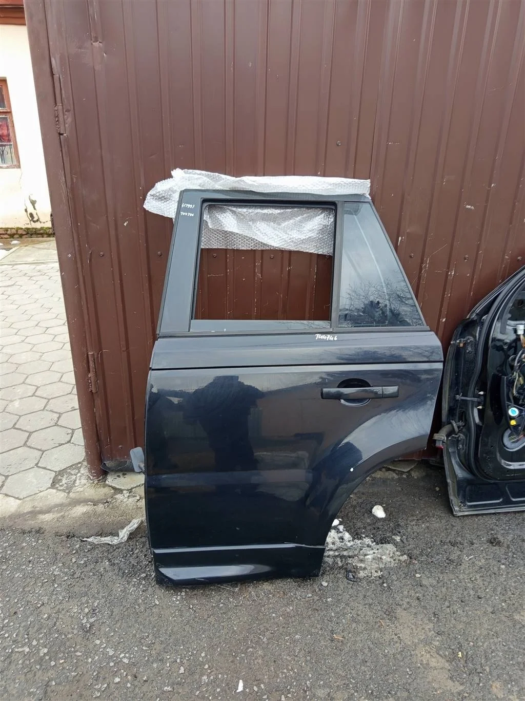 Дверь задняя левая Land Rover RANGE ROVER SPORT L