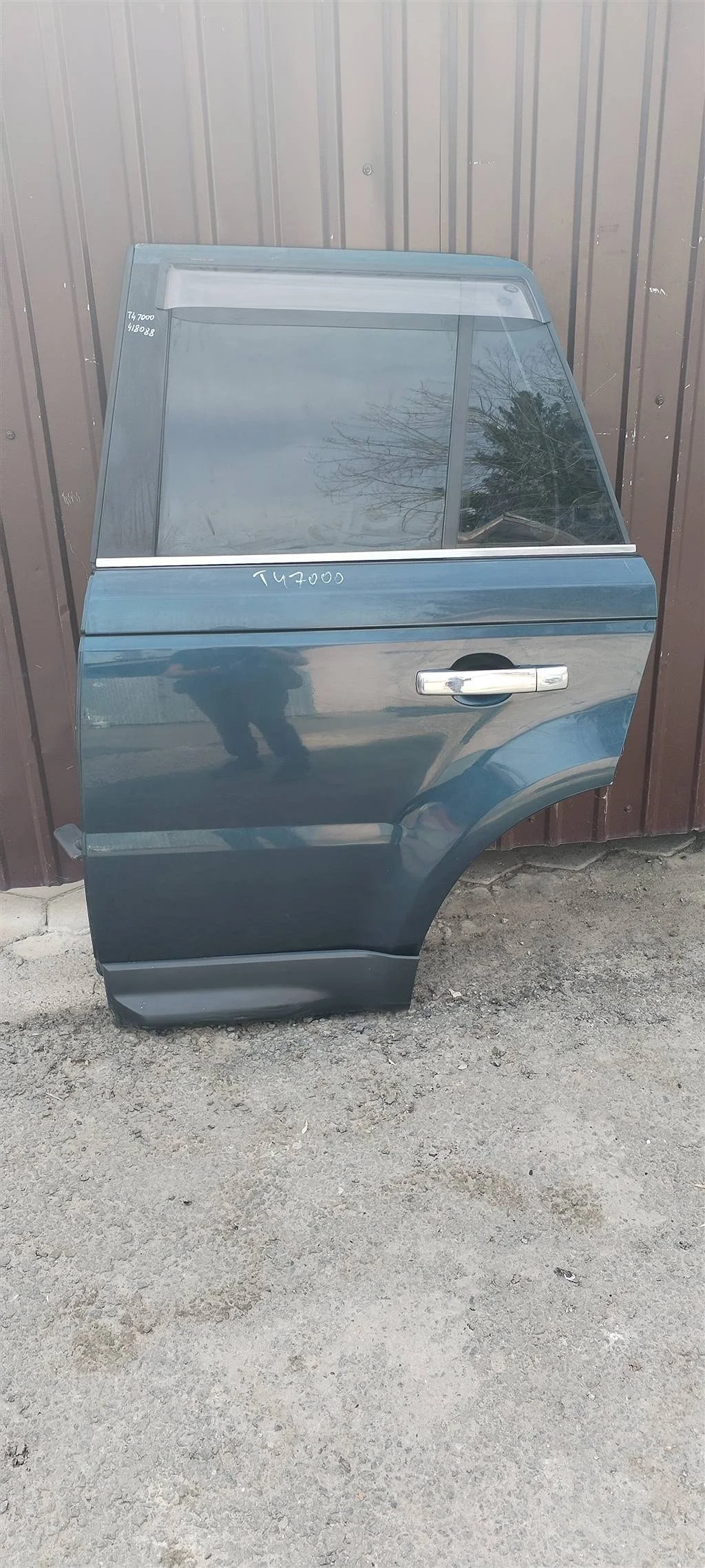 Дверь задняя левая Land Rover RANGE ROVER SPORT L