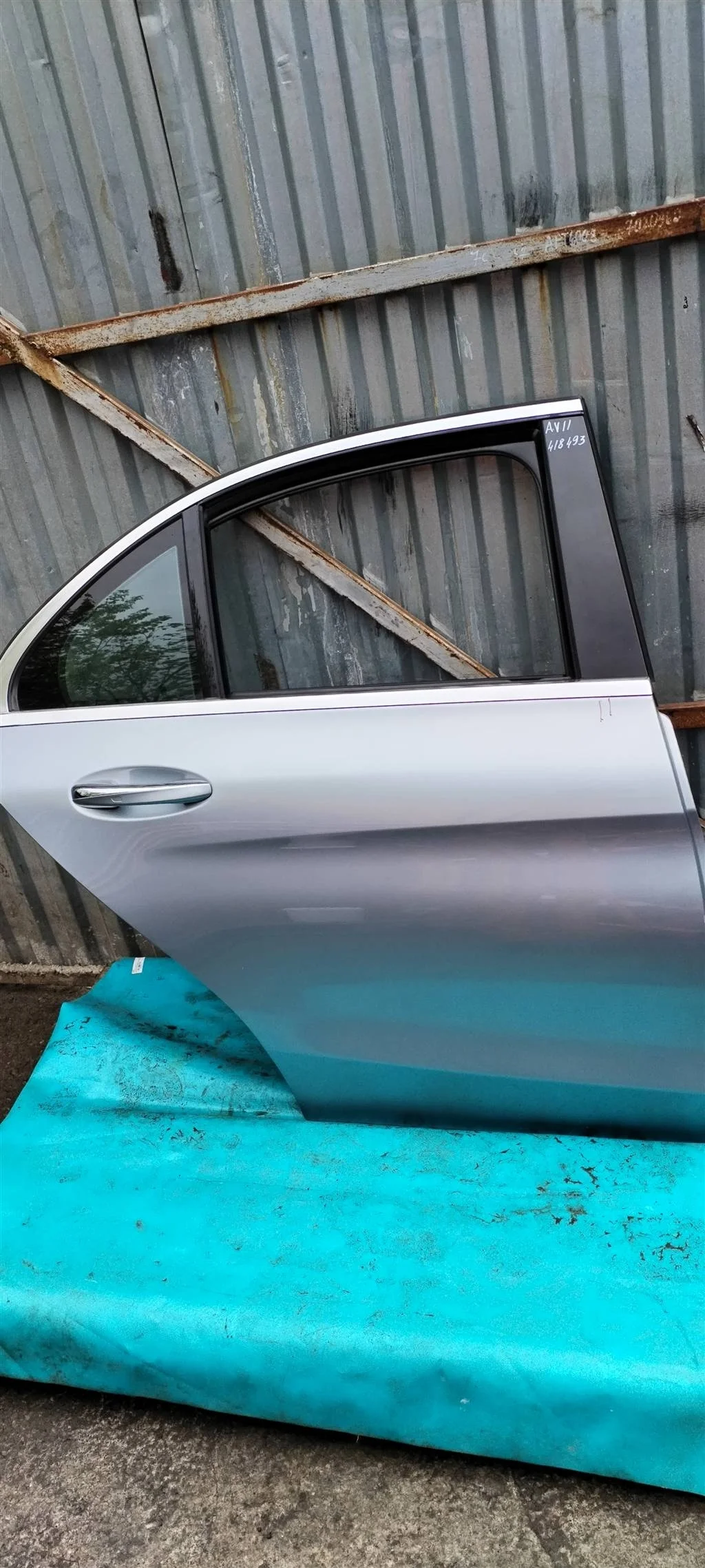 Дверь задняя правая Mercedes W205 C Class