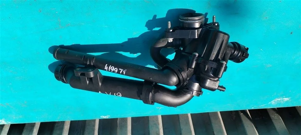 Корпус термостата Infiniti Q50 V37 (2014-2024)