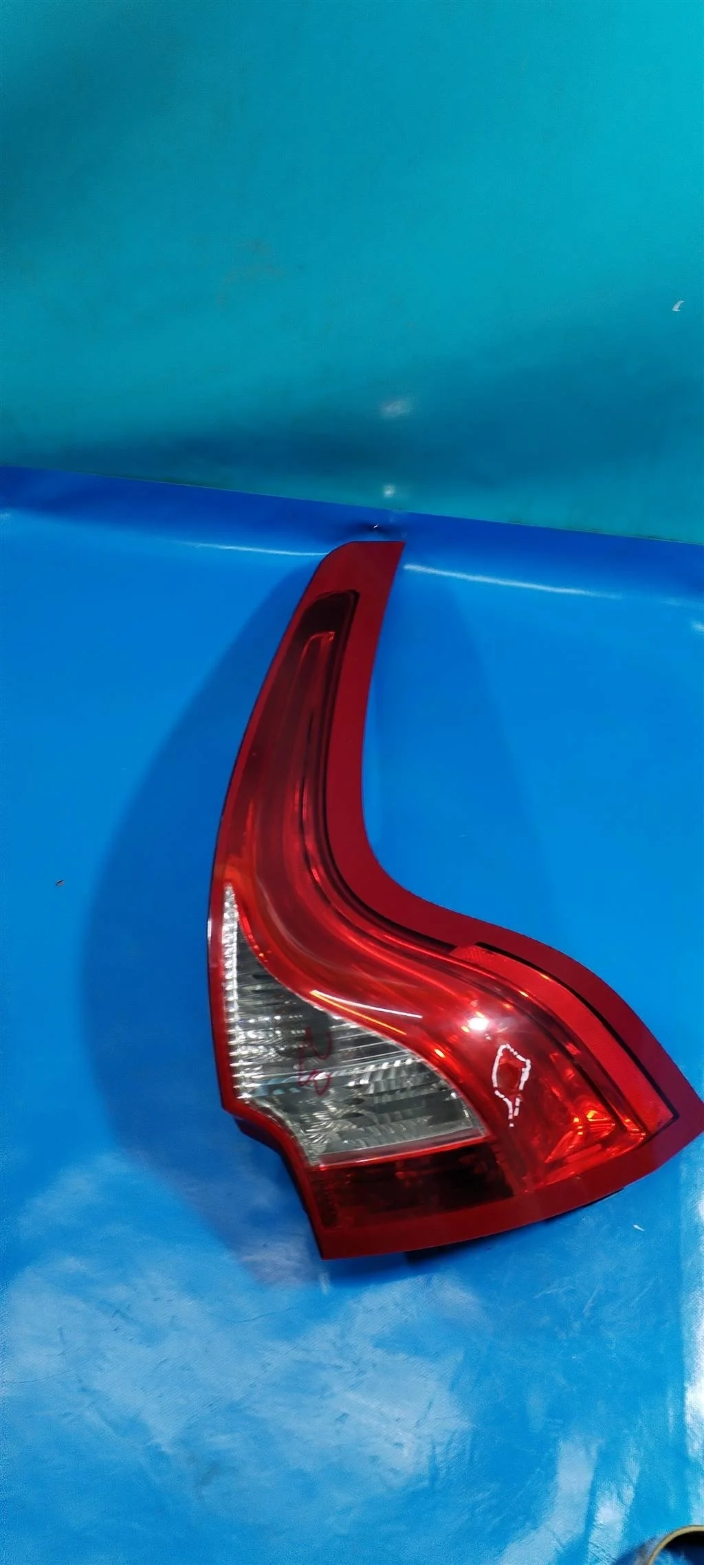 Фонарь задний правый Volvo XC60 (2008-2017)