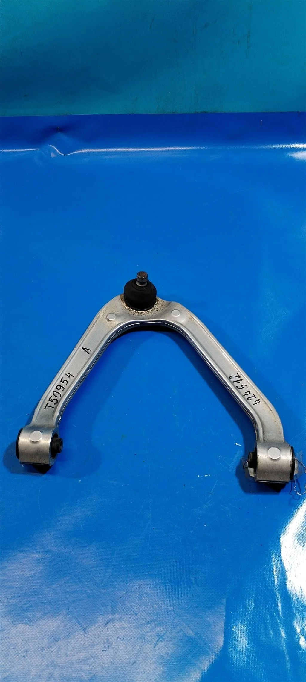 Рычаг передний верхний левый Infiniti FX (S51)/QX