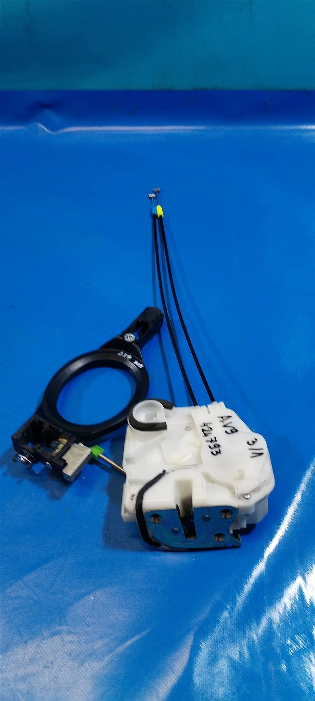 Замок двери задней левой Mitsubishi ASX (2016-202