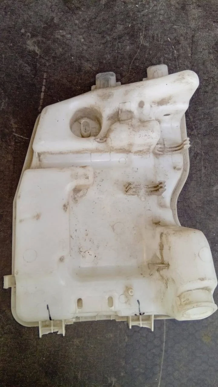 Бачок омывателя лобового стекла BMW X1 2019-2022