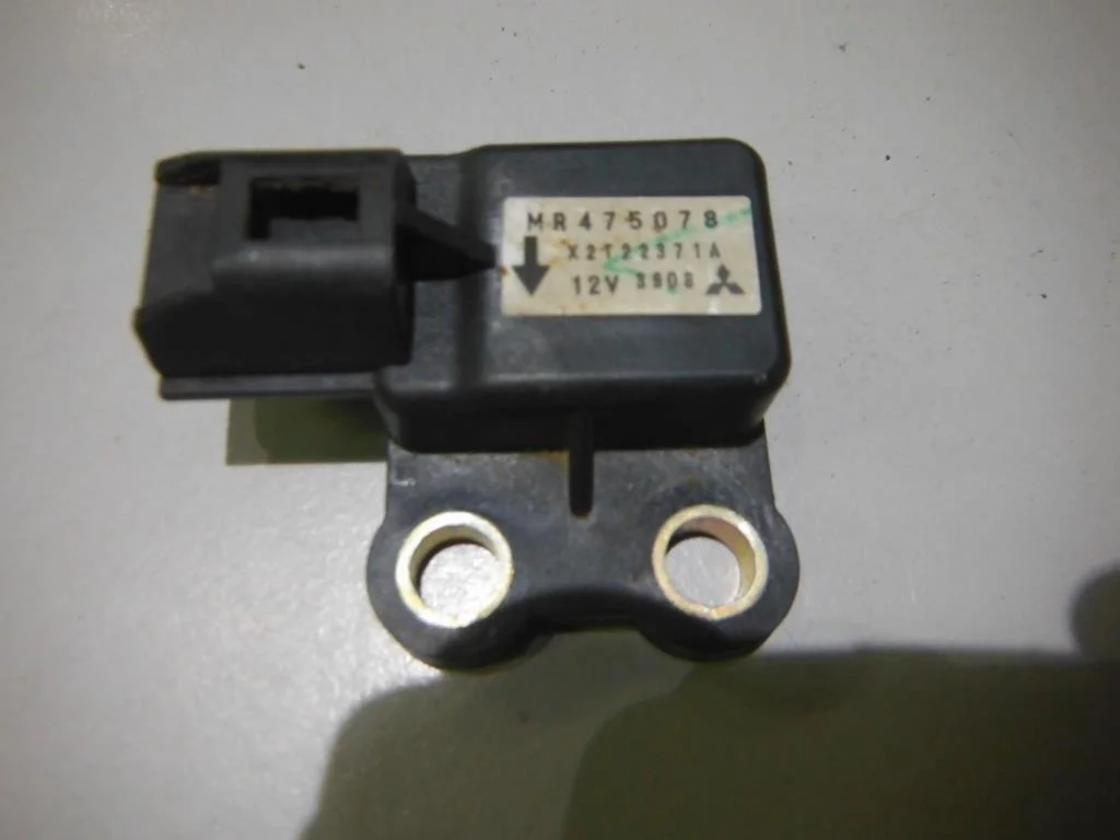 Датчик AIR BAG Mitsubishi Outlander (CU) 2003-2009  [MR475078]  2.4 16V 4G69 MIVEC в Вологде