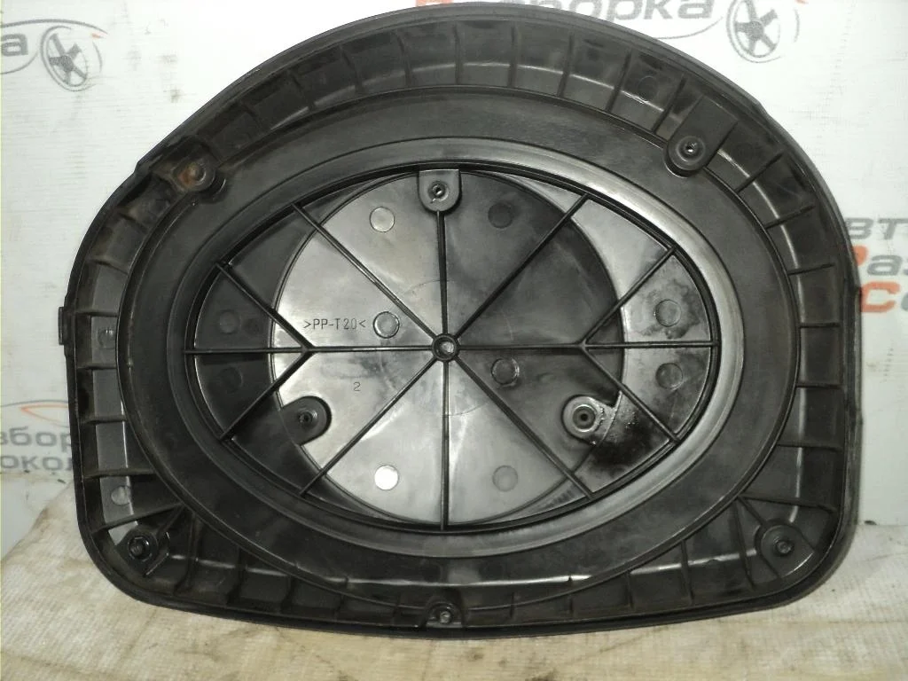 Корпус воздушного фильтра VW Golf III \Vento 1991-1997  [030129611N]  1.4 1.6 в Вологде